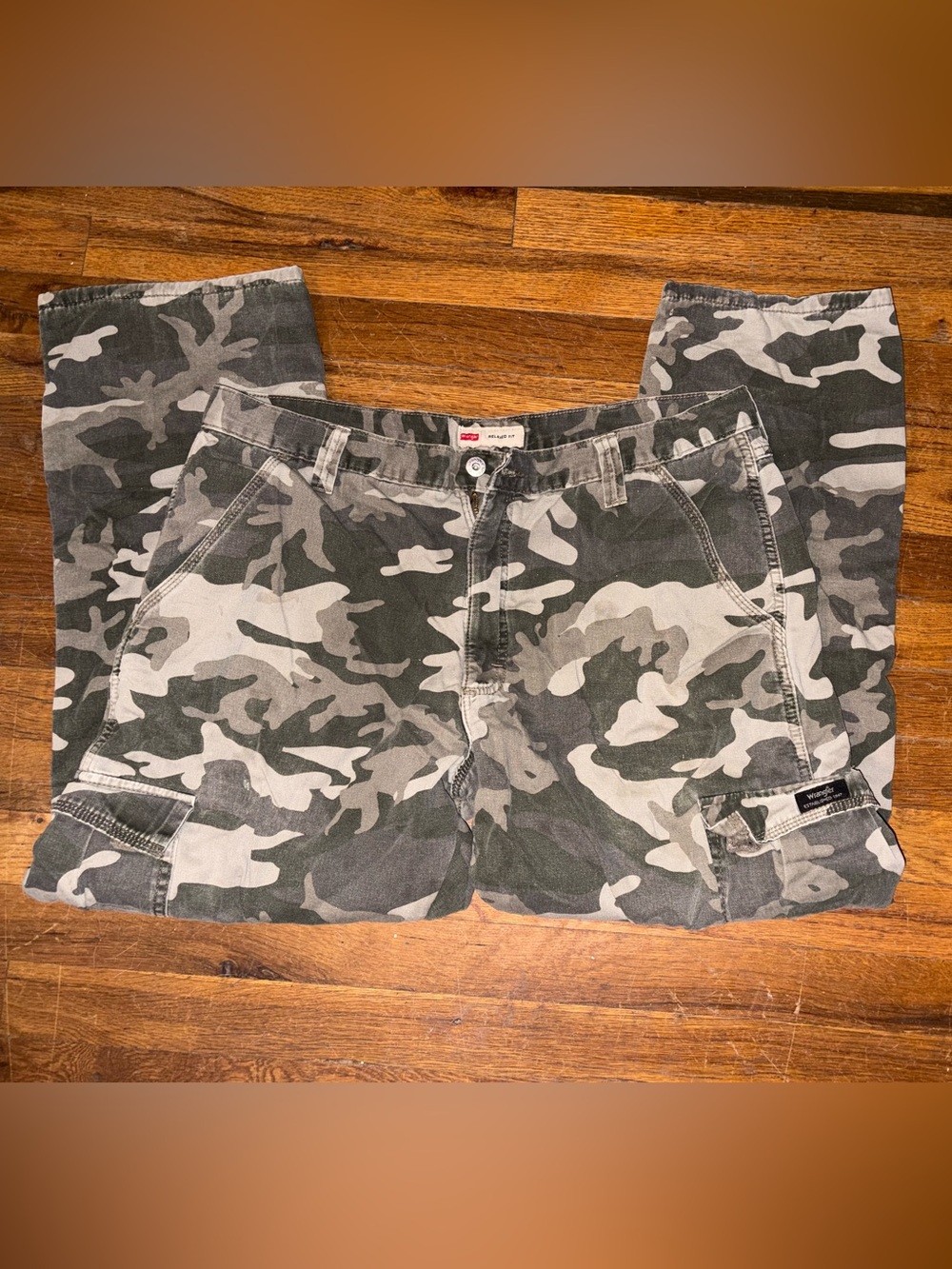 Wrangler Gray & Green Camo Cargo pants